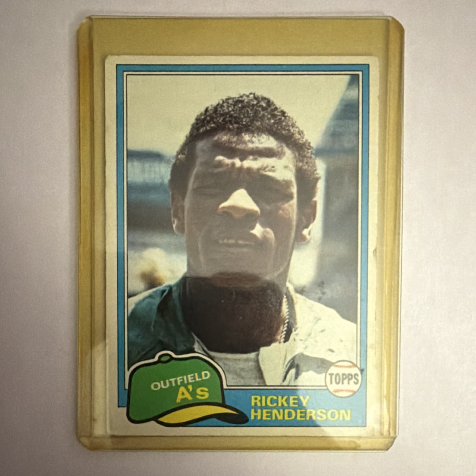 Listing photo for 🔥Topps 1981 Rickey Henderson #261 Oakland Athletics Baseball Card MLB🔥