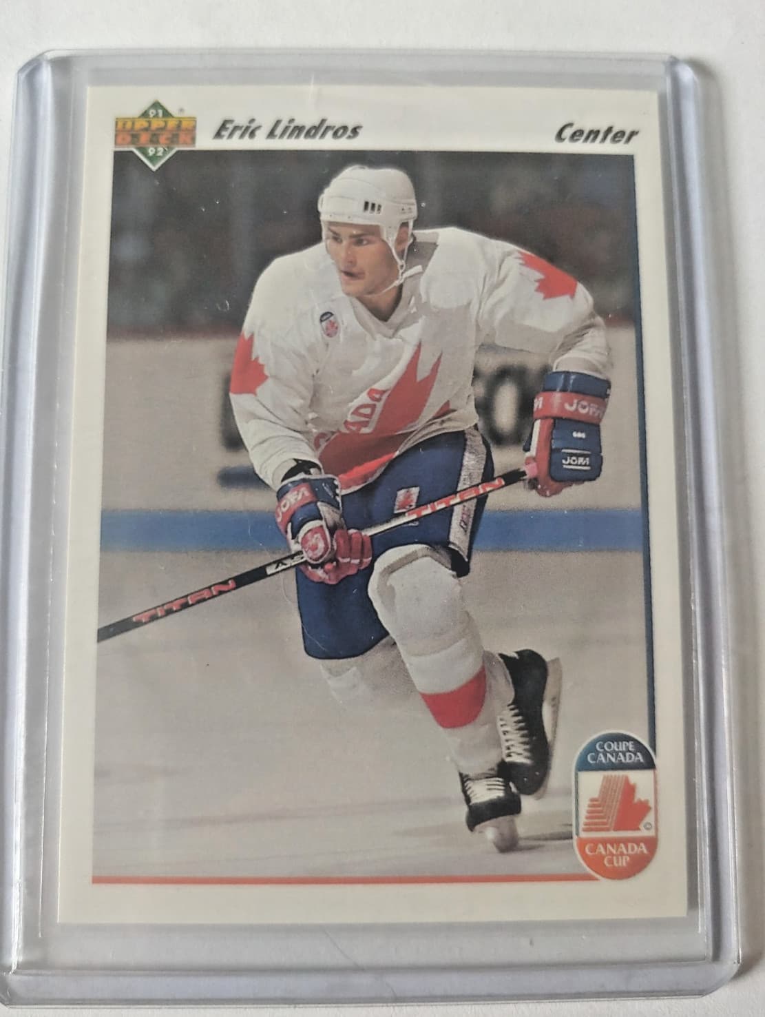 Listing photo for ERIC LINDROS ROOKIE CARD 1991/92 Upper Deck Canada RC Hockey Flyers NHL HOFer!