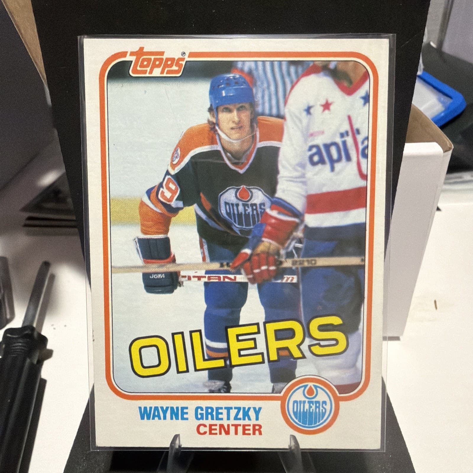 Listing photo for 1981-82 Topps Wayne Gretzky #16 Hockey Card Edmonton Oilers NHL HOF SHARP