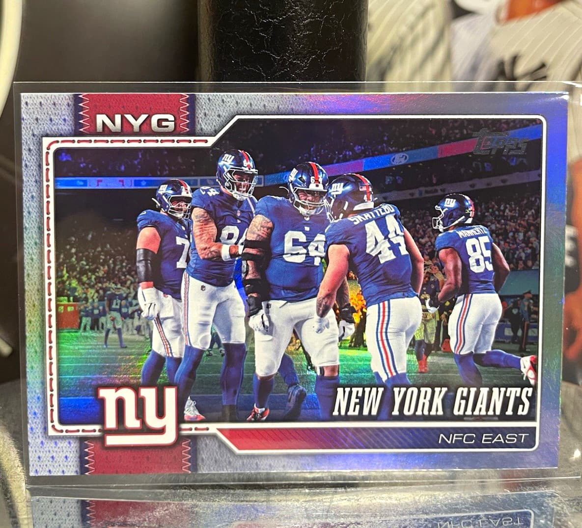 Listing photo for Topps NFL 2026 New York Giants Rainbow Foil Team Checklist Card #275 (NFL)