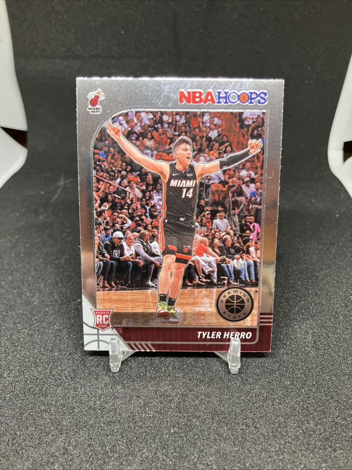 Listing photo for 2019-20 Panini NBA Hoops Tyler Herro Rookie Card #210 Miami Heat