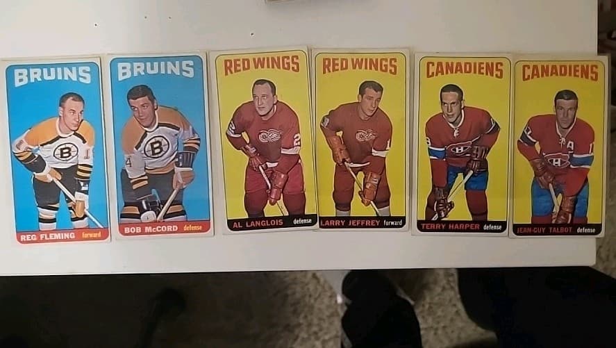 Listing photo for 1964-65 TOPPS NHL HOCKEY CARDS (6)