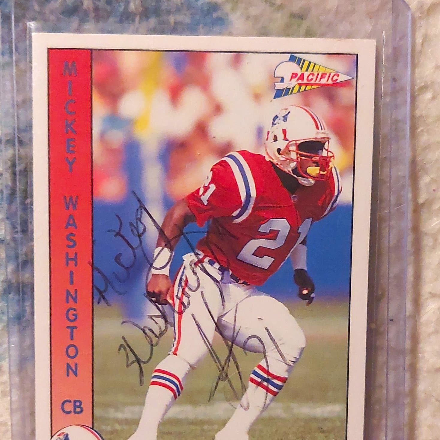 Listing photo for Pacific 1992 Mickey Washington #521 Auto New England Patriots NFL Card